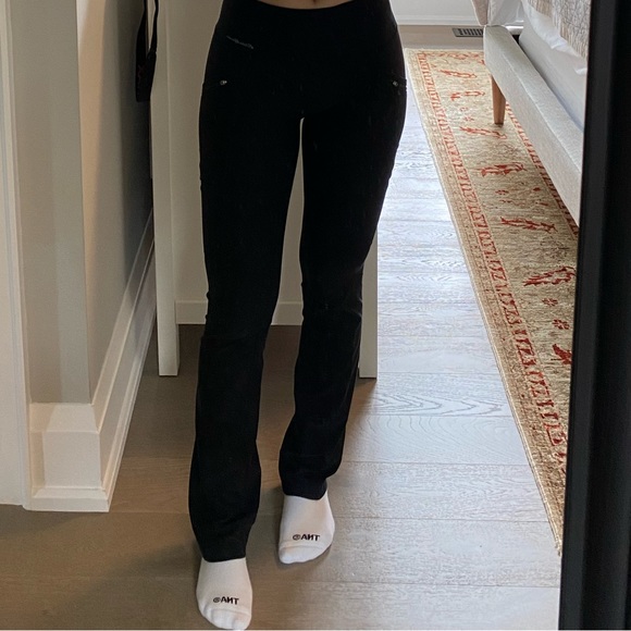 Women’s Flared Yoga Pants Eddie Bauer - Picture 4 of 4